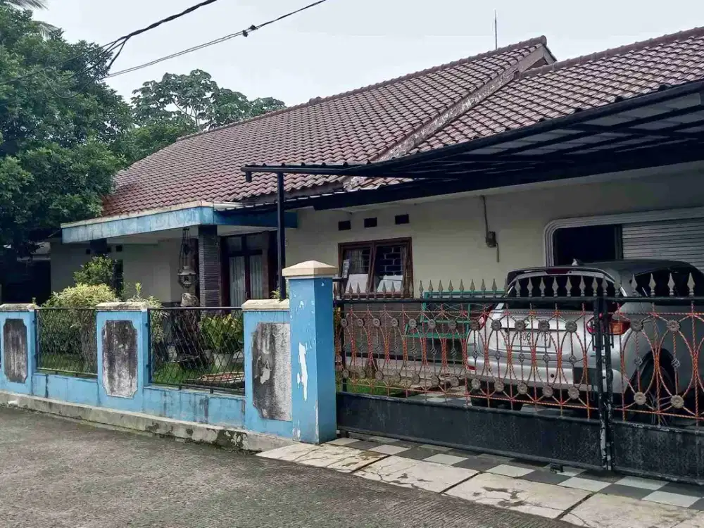 Rumah Besar di Bojongsari Depok , Luas Tanah 650 m2