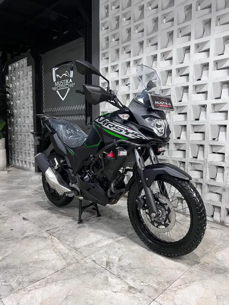 KAWASAKI VERSYS 250 X TOURER 2023 - Chintia Mustika