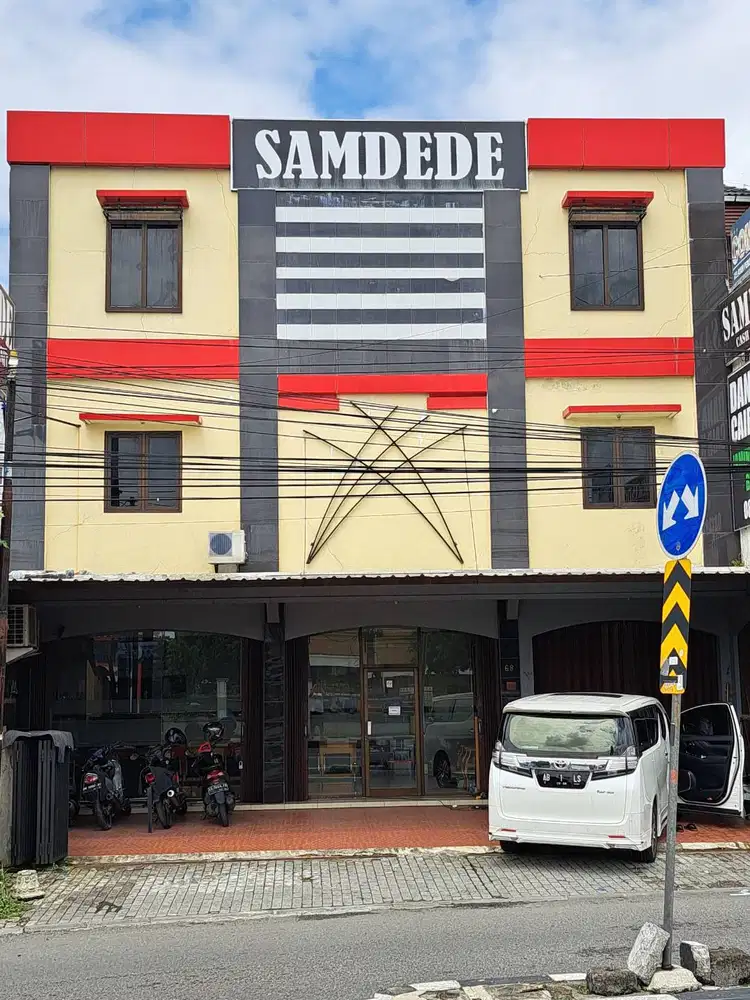 Dibutuhkan admin wanita lajang