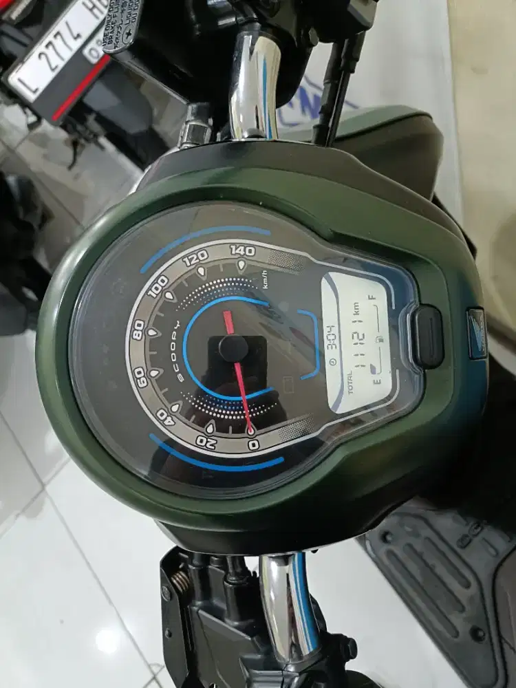 SCOOPY ESP STYLISH PRESTIGE KEYLLES REMOT 2024 KM LOW BISA KREDIT