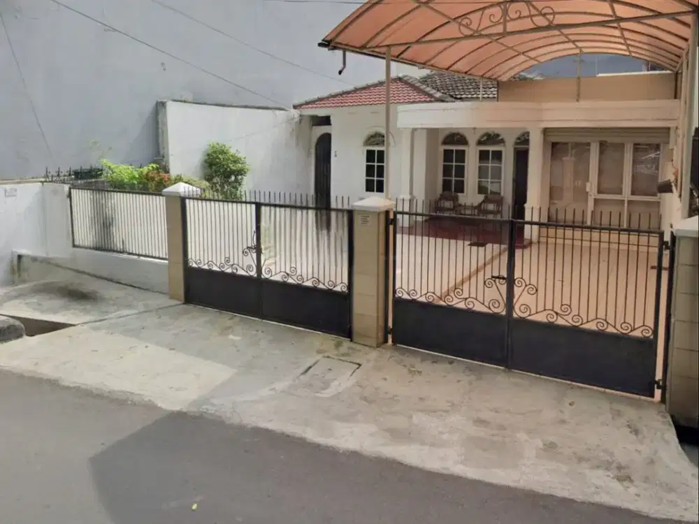 Dijual Rumah Gading Elok Raya Kelapa Gading 324m, Bisa untuk Usaha, Lokasi Jalan Raya, Jalan Lebar