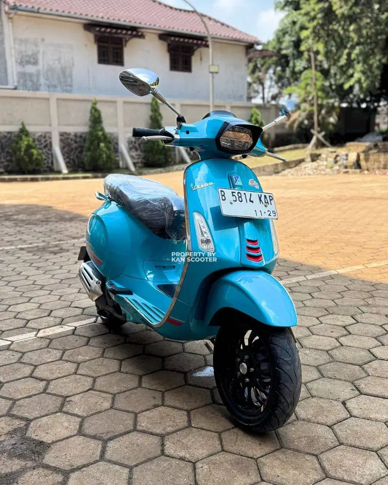 JUAL MURAH VESPA SPRINT S 150 iGET ABS FACELIFT 2020 MULUS