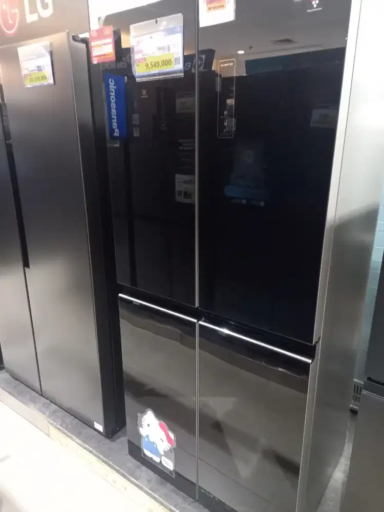 SHARP REFRIGERATOR 4 DOOR 472 LITER BLACK