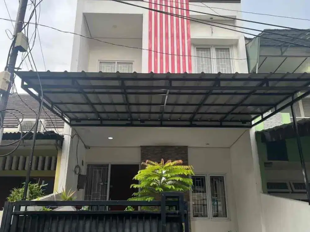 Rumah strategis 3 Lantai
Kelapa molek Kelapa Gading Jakarta Utara