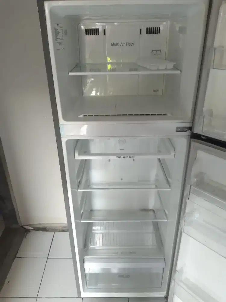 Kulkas merek LG SMART inventer