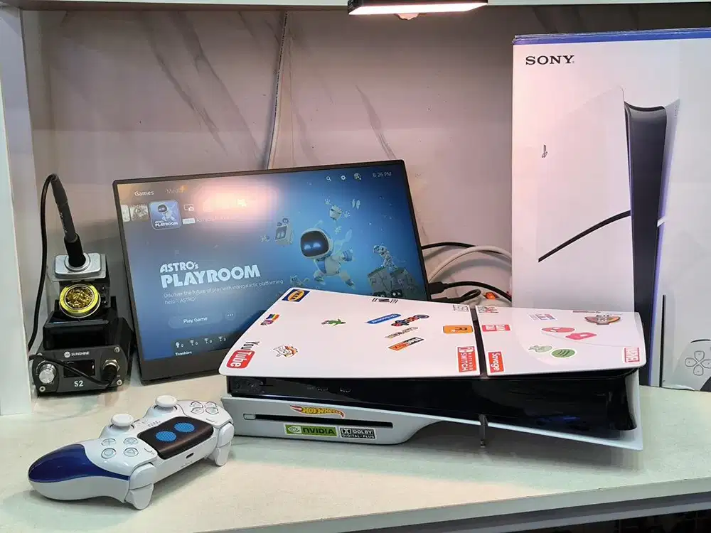 PS5 Slim Disc Version + DS5 Astro Edition