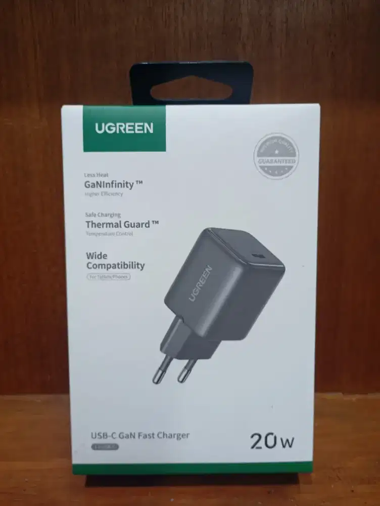 UGreen USB Fast Charger 18W