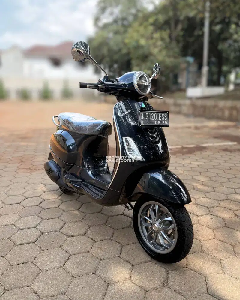 VESPA LX 125 iGET FACELIFT 2021 BERGARANSI