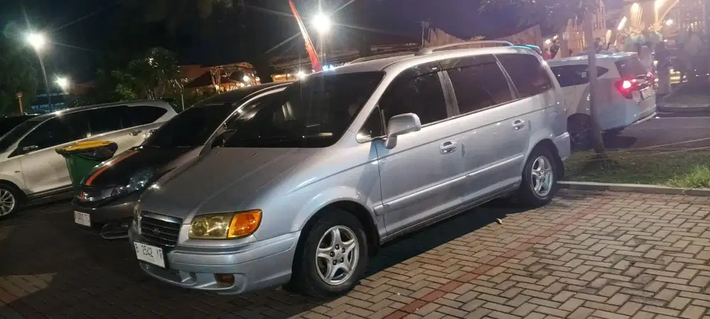 Hyundai Trajet 2000 Bensin