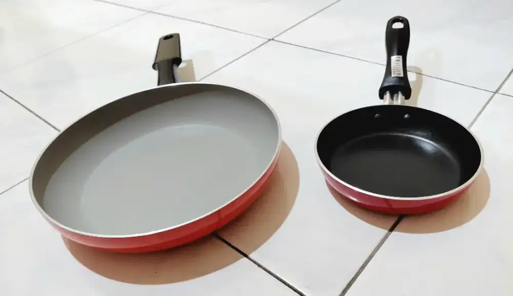 JUAL 2BH WAJAN TEFLON ANTI LENGKET,BARU,ISTMEWA,HARGA NEGO SAMPAI DEAL