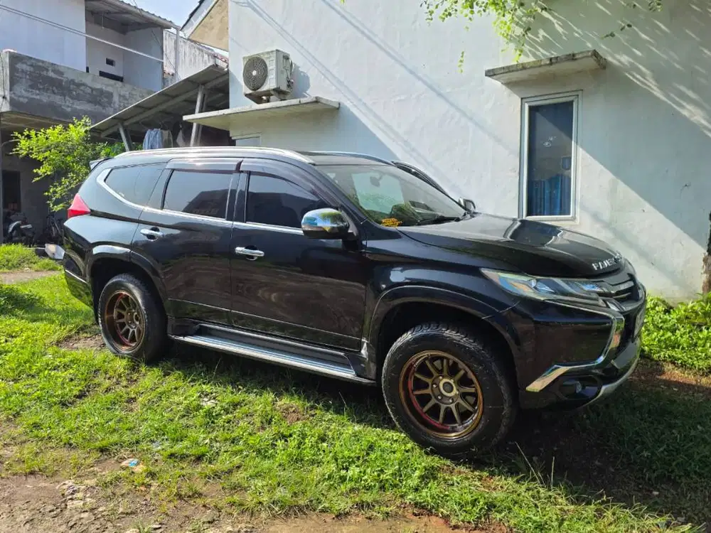 Pajero Sport Dakar AT 4x2 Limited Edtion CBU Thailand 2017