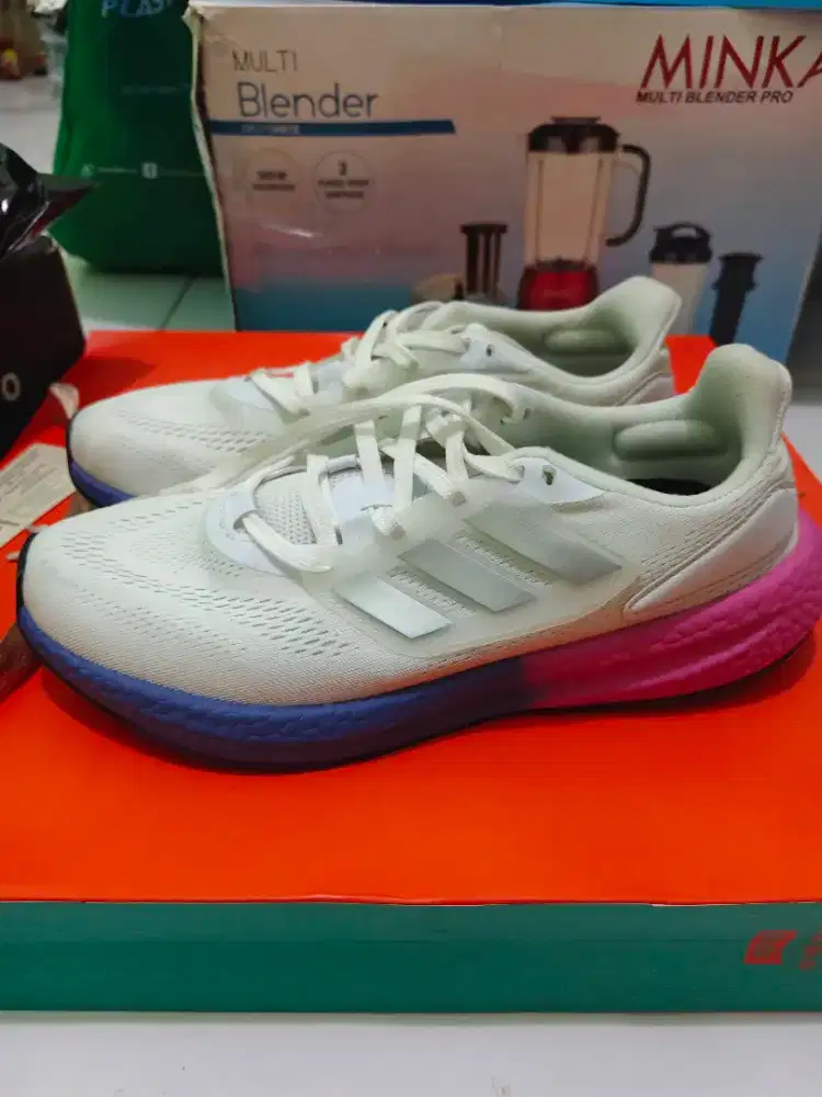 ADIDAS RUNNING WHITE SIZE 43