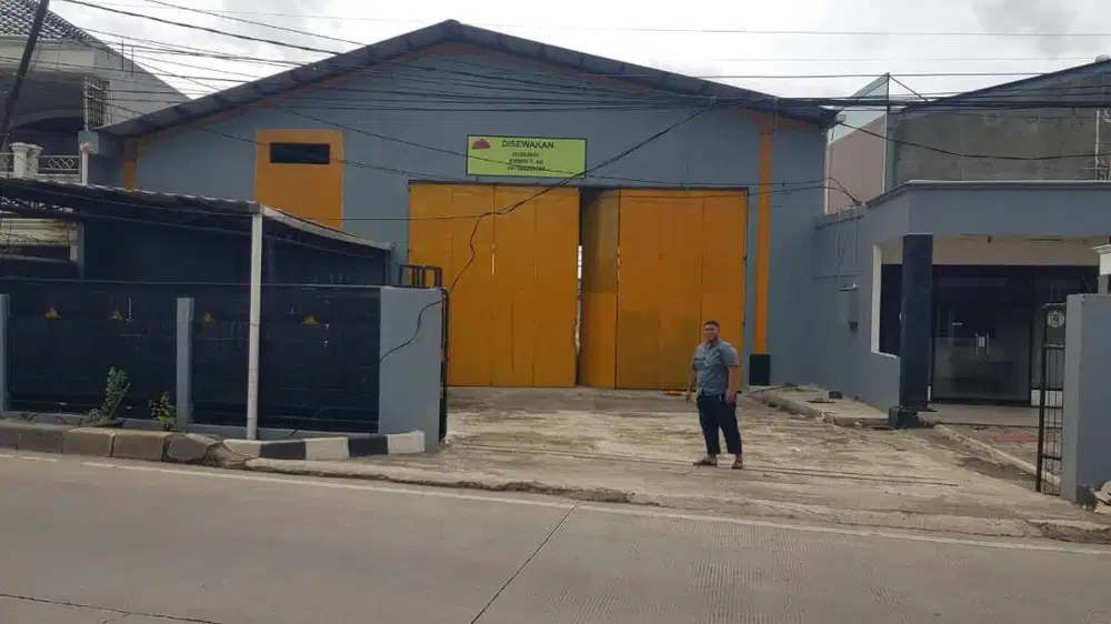 Disewakan Gudang/Warehouse/Pangkalan Mobil