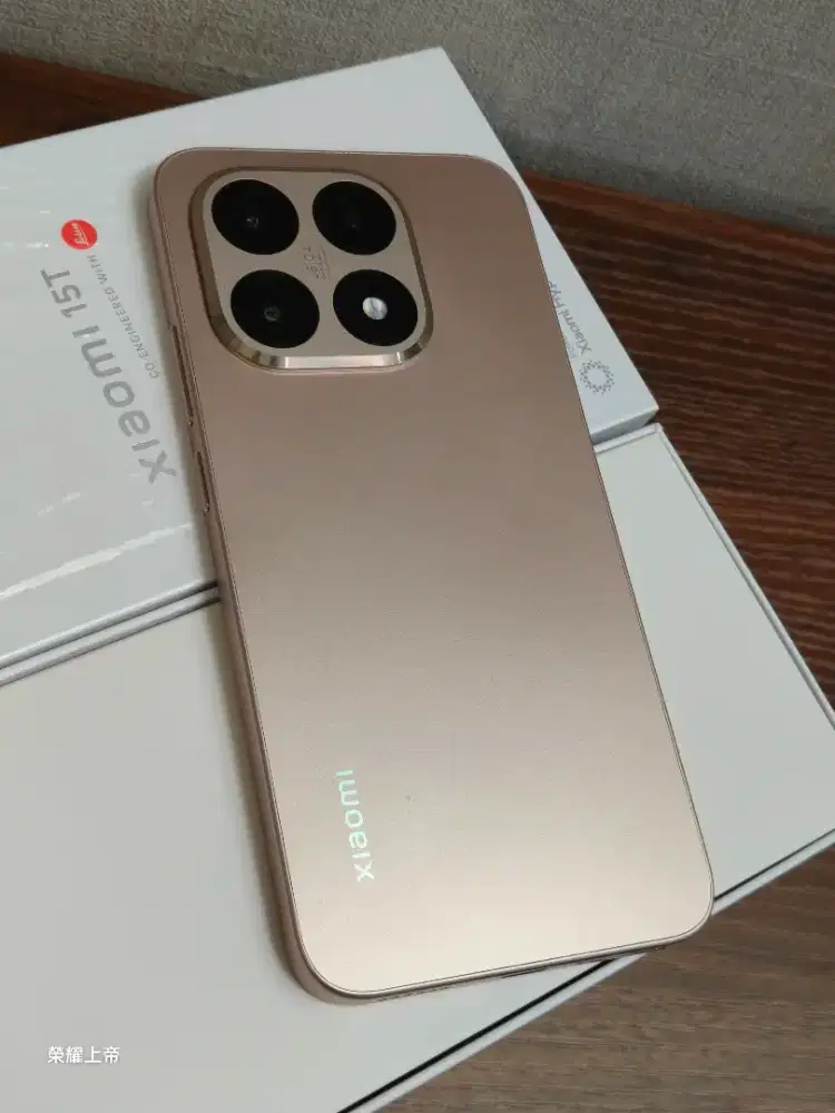 Xiaomi 15T 5G 12/512 SECOND resmi Feb 2027- batere 100%