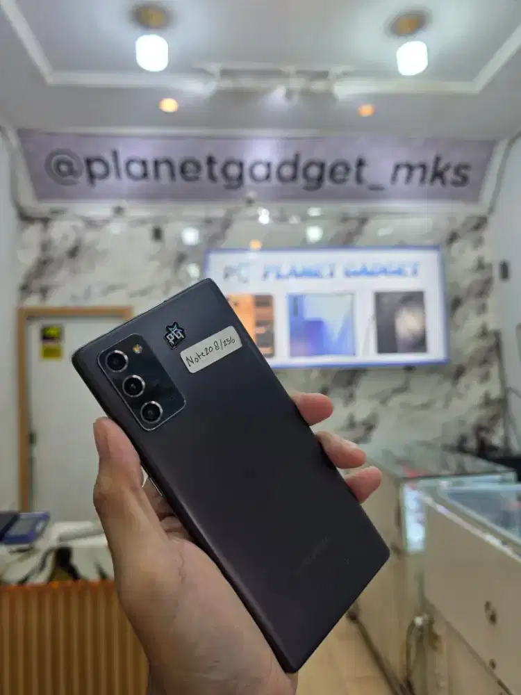 Samsung note 20 8/256 gb