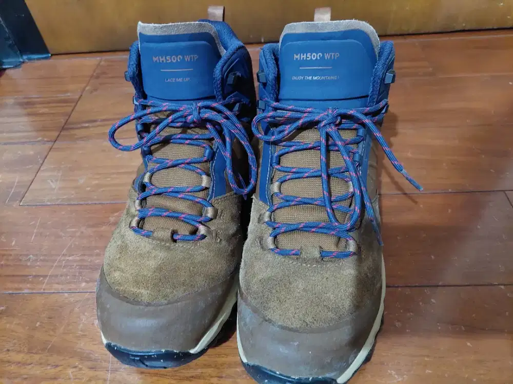 Preloved Sepatu Quechua