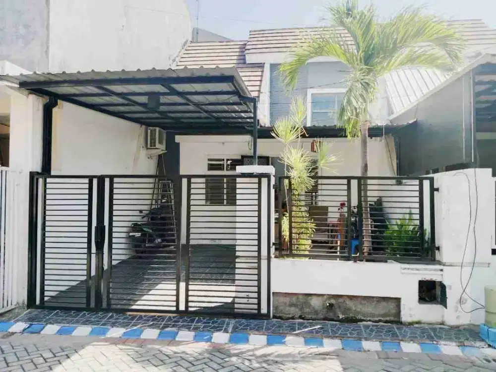 Rumah mepet Raya MERR dijual cepat di perum Puri mas
