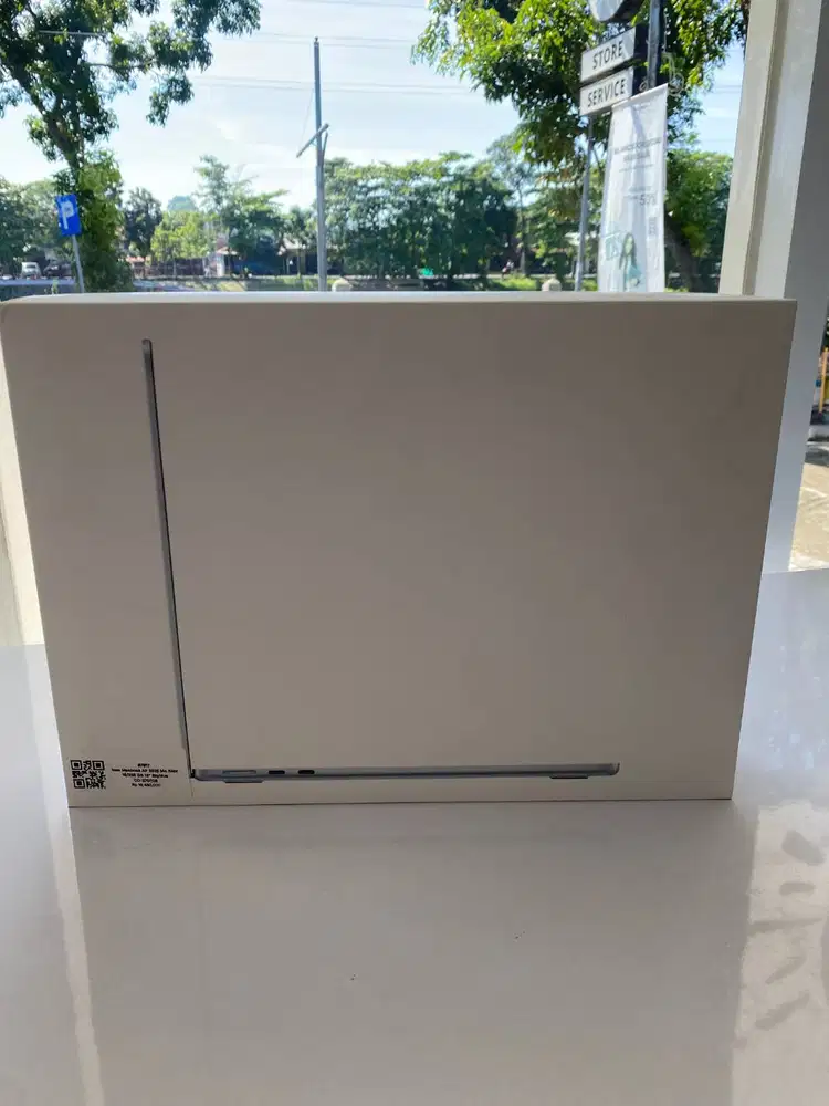 New macbook air 2025 M4 RAM 16/256 gb 13' skyblue