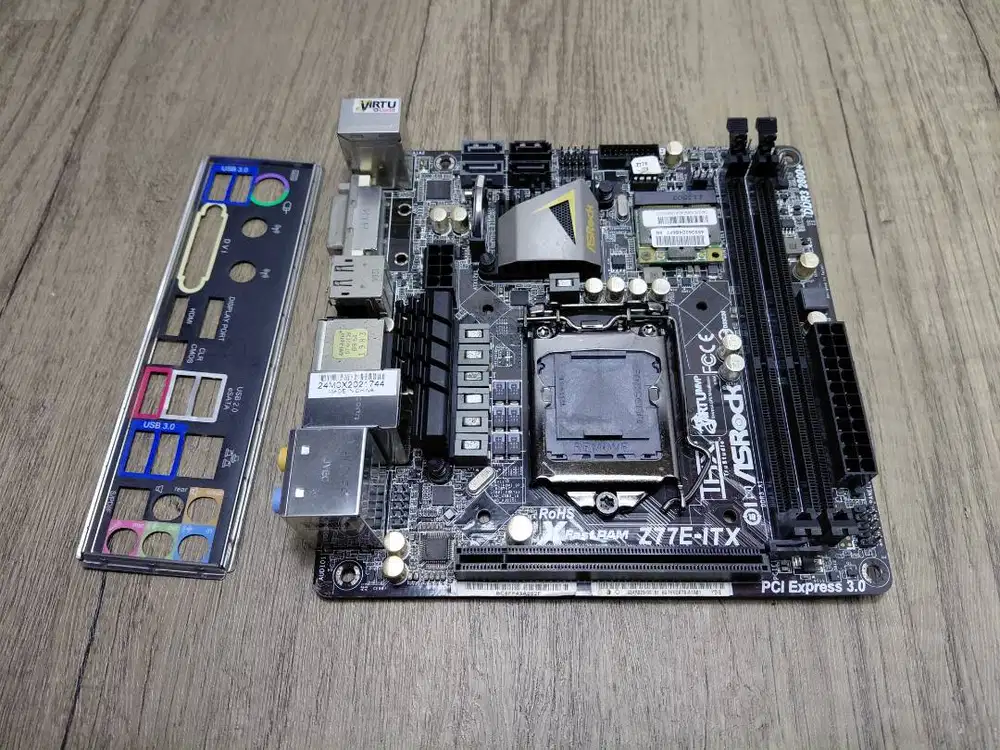 Mobo mini itx socket 1155 Z77E-ITX Suport ssd M-Sata
