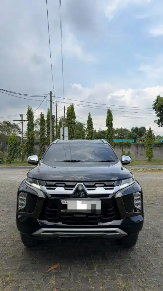 Mitsubishi pajero sport dakar 4x2 tahun 2024 pamakain 2025