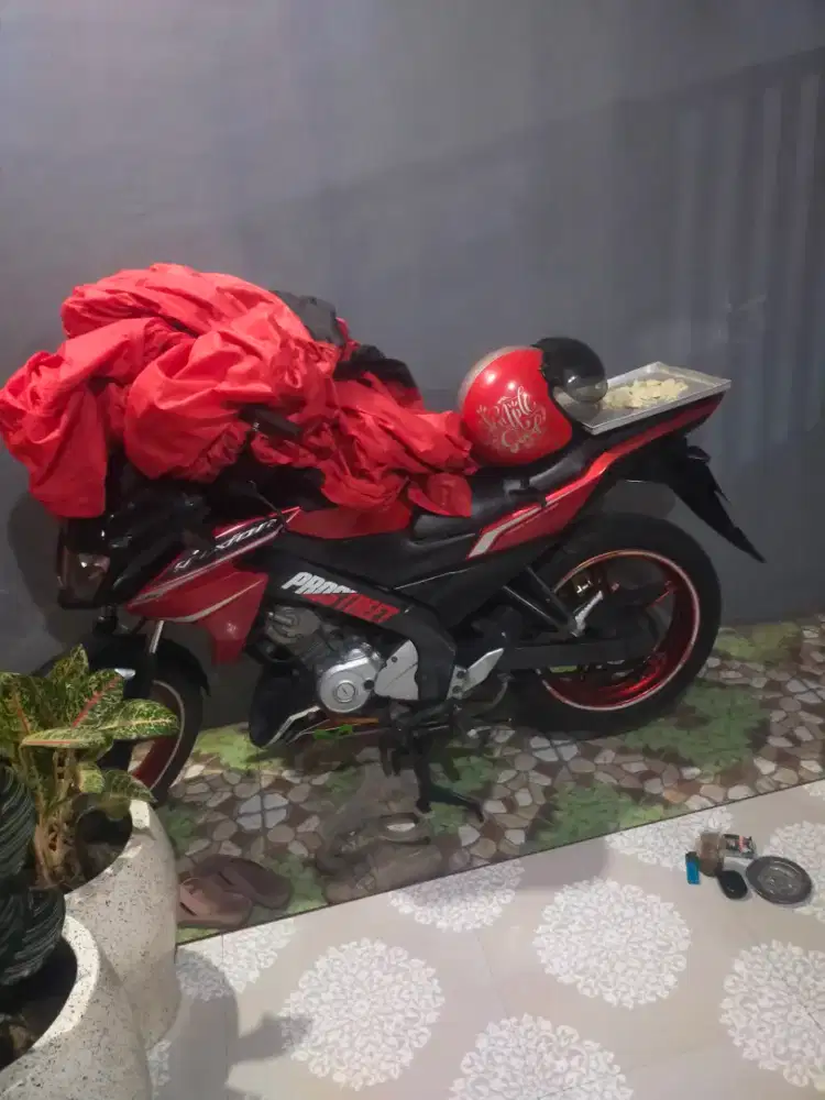 Jual Vixion 2013 tarikan enteng