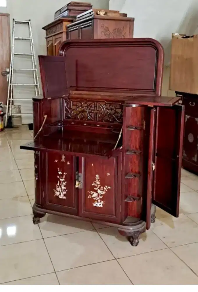 lemari Drawer & Pajangan ( Rosewood Cina)