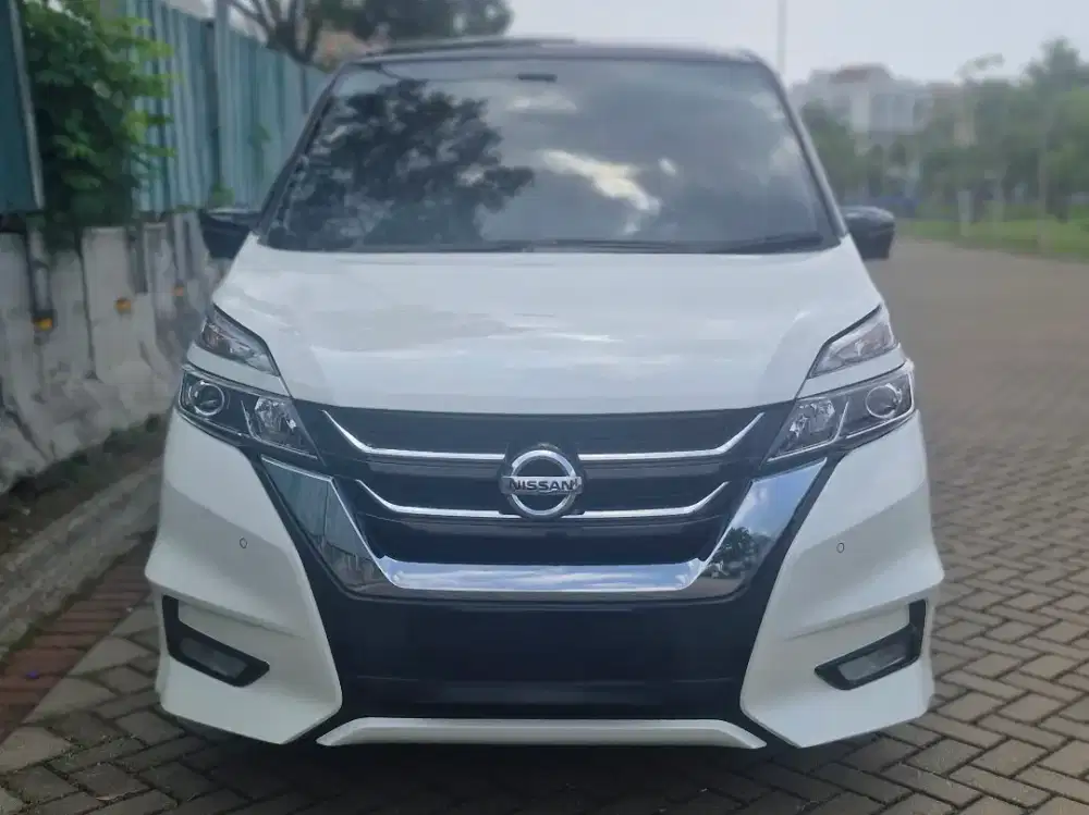 KM 20.000 - Nissan Serena HWS 2.0 AT 2022