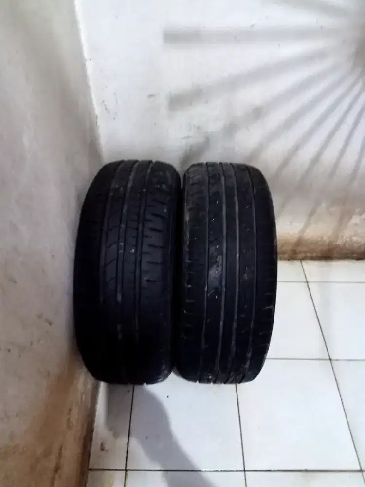 Jual ban bekas masih layak 85%