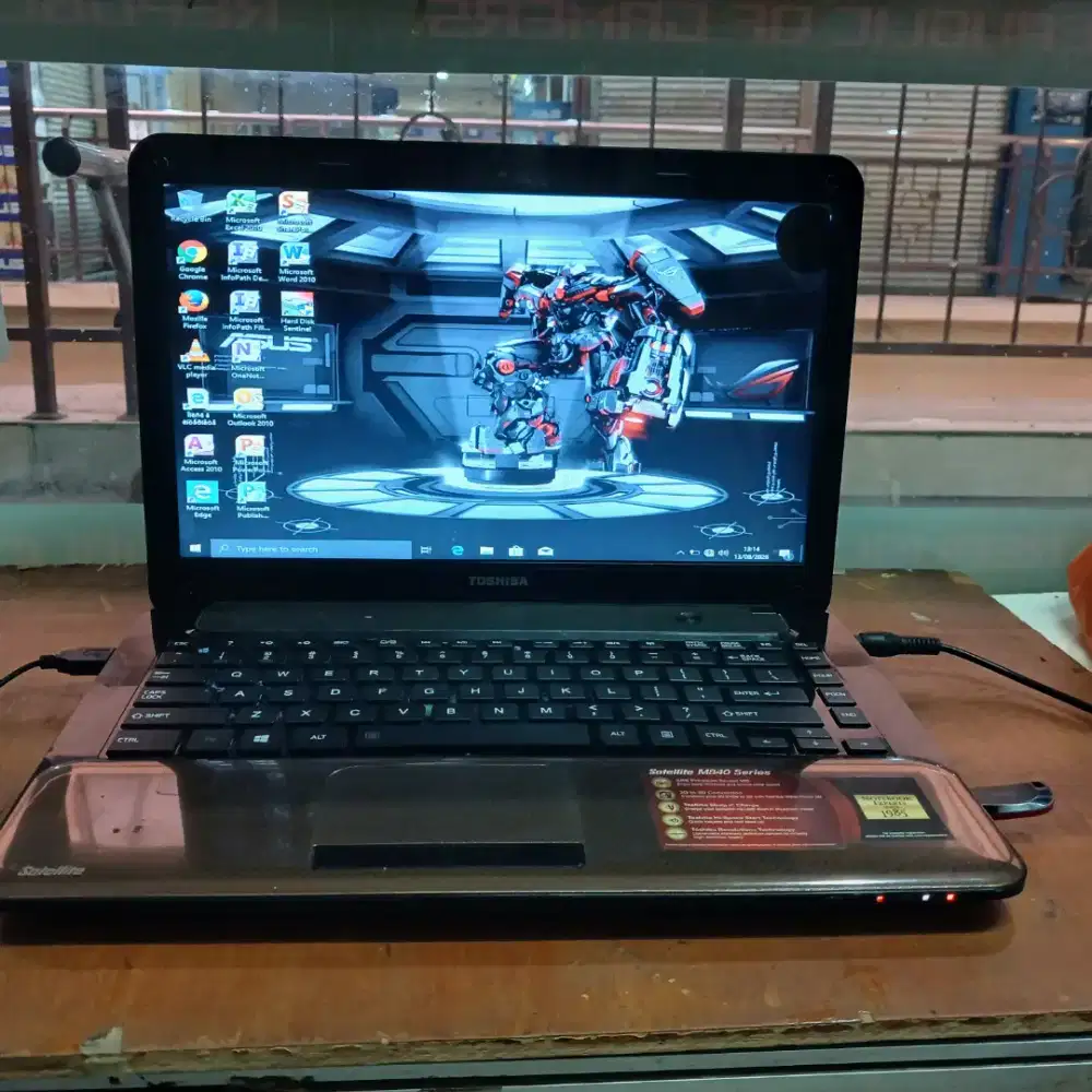 TOSHIBA M840M core i7 RAM 4GB SIAP PAKE