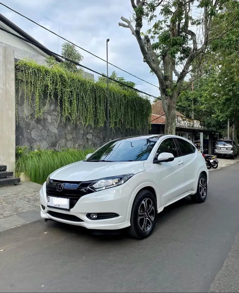 Honda HRV Prestige 2015 Istimewa CVT 2016 HR-V 2017 AT