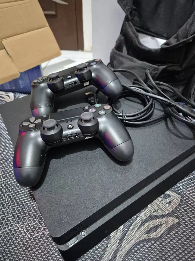 PS4 Slim 1TB Ori