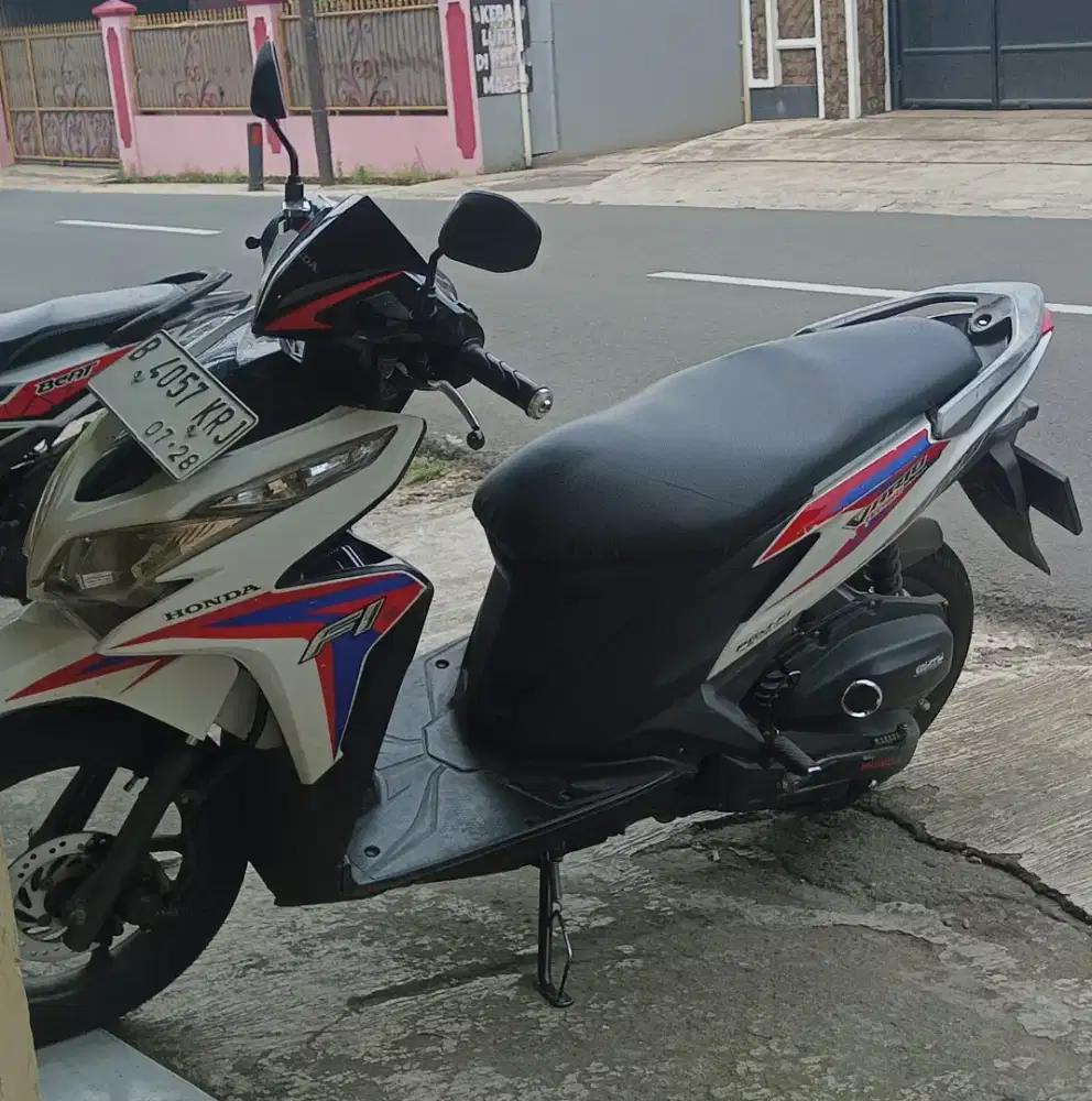 Vario KZR 125 standar ting