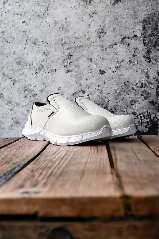 Penawaran terbatas Beli sepatu safety Madiun