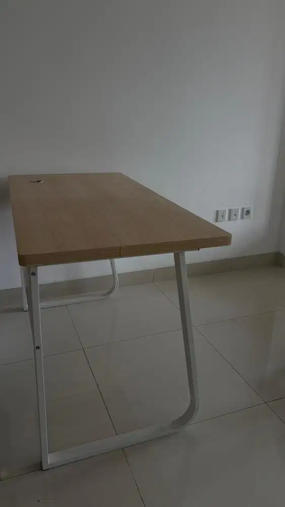 Meja Serbaguna Multifungsi