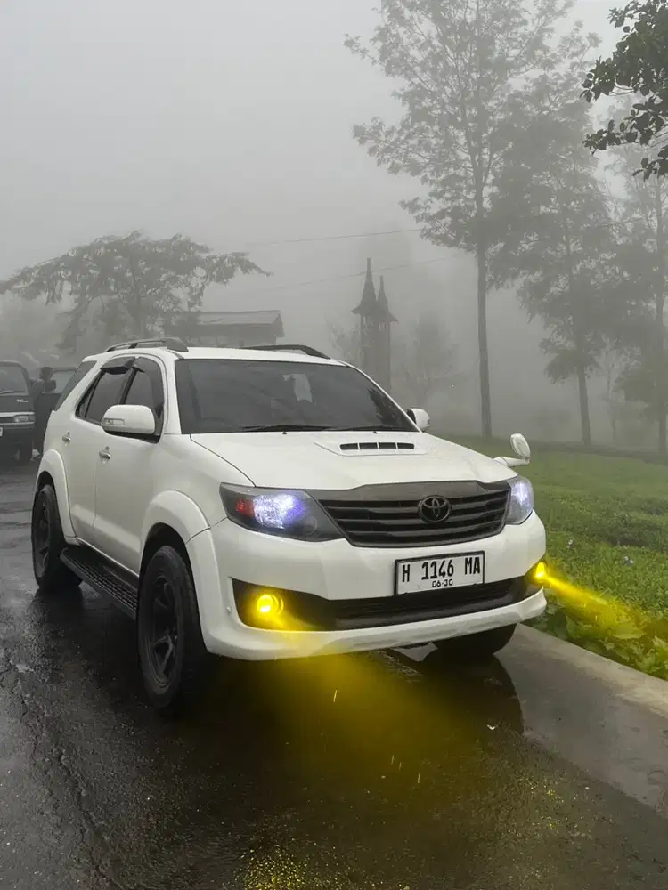 Toyota Fortuner 2012 Diesel