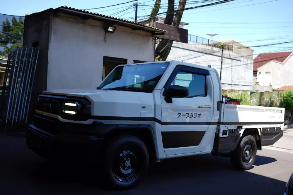 Toyota Hilux Rangga Pickup Pick Up AT High Diesel Tgn 1