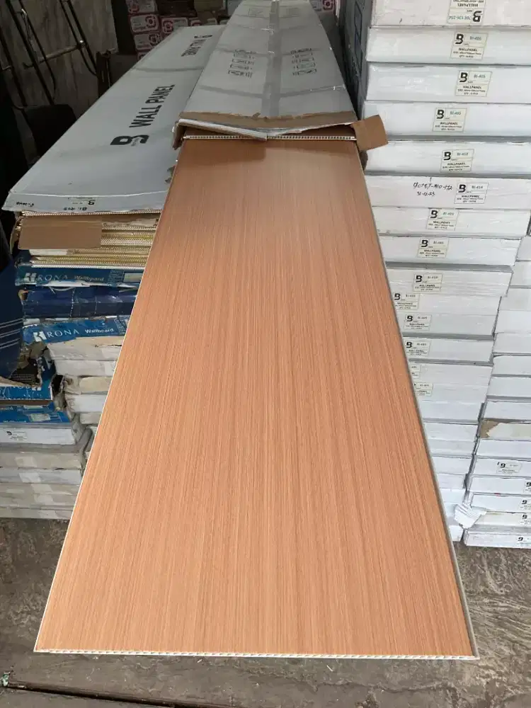 WALLBOARD 40CM x 290CM