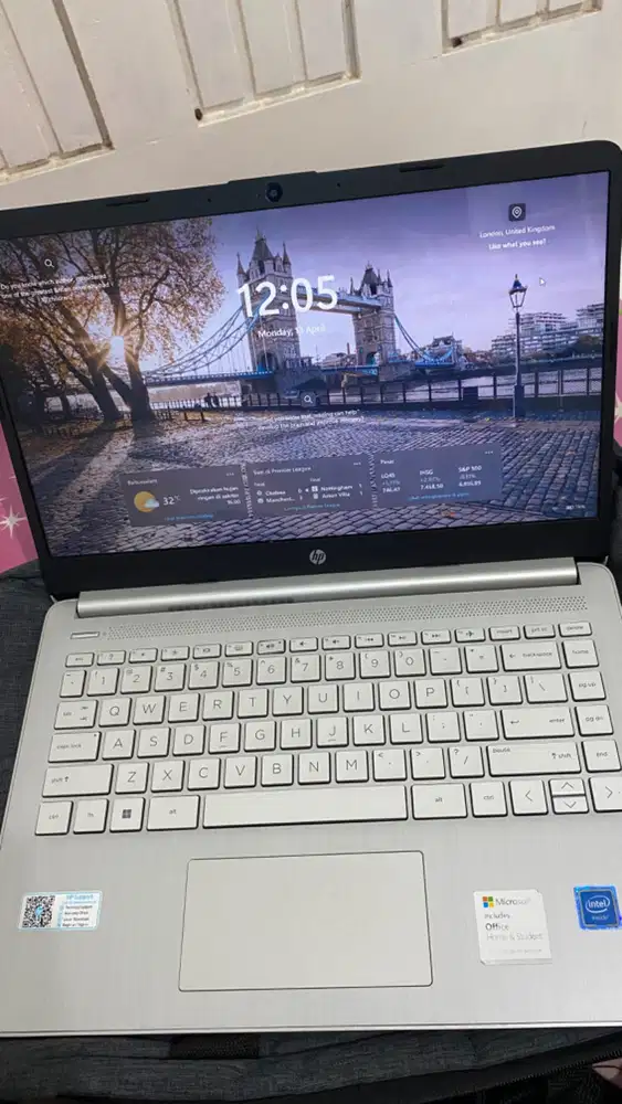 HP 14s Slim Silver - SSD 256GB - Baterai 100% Health (Istimewa)