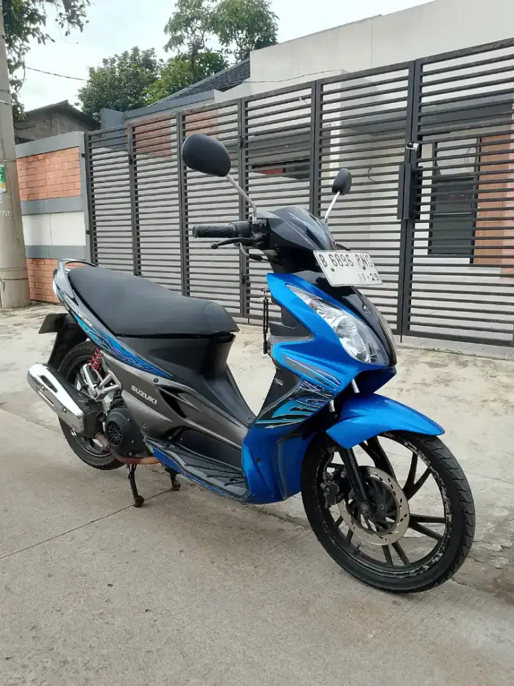 SUZUKI SKYWAVE 125 2009 BIRU HITAM