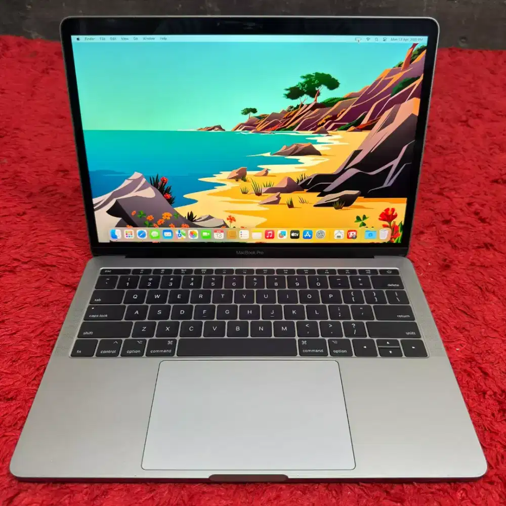 Macbook pro 2017 13 inch ram 8gb ssd 256gb i5 siap pakai bisa cod
