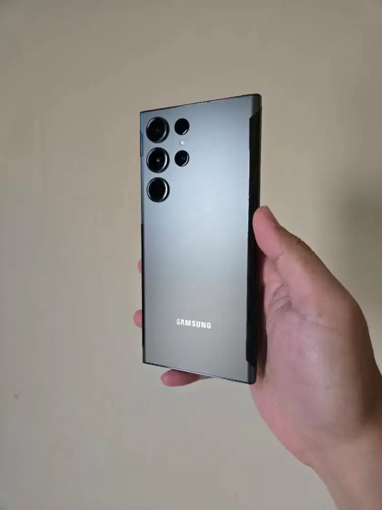 Samsung Galaxy S23 Ultra Superb Mulus