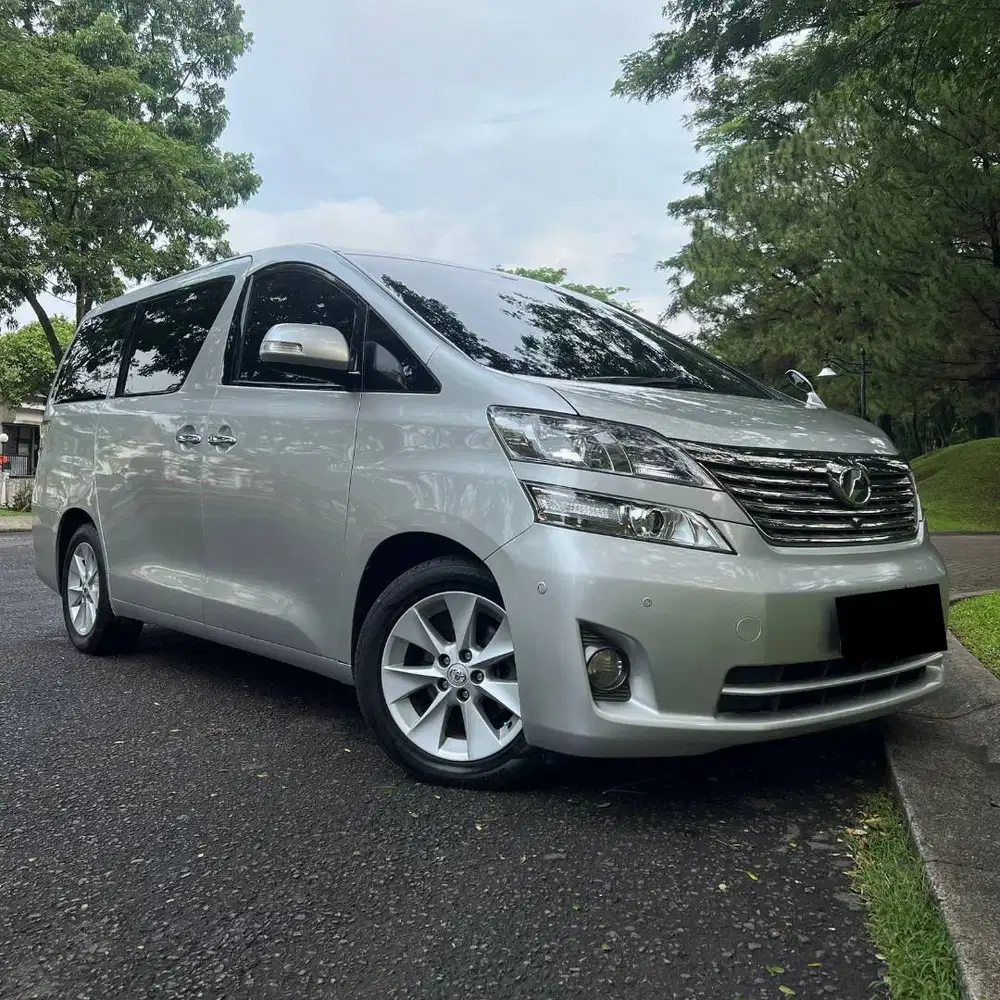 2011 Toyota Vellfire 2.4 V PremSound AT