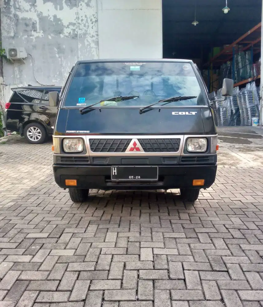 Mitsubishi L300 Pickup 2500 cc (2016)