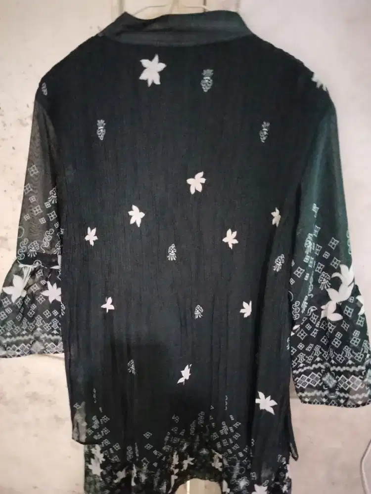 Blouse , atasan wanita