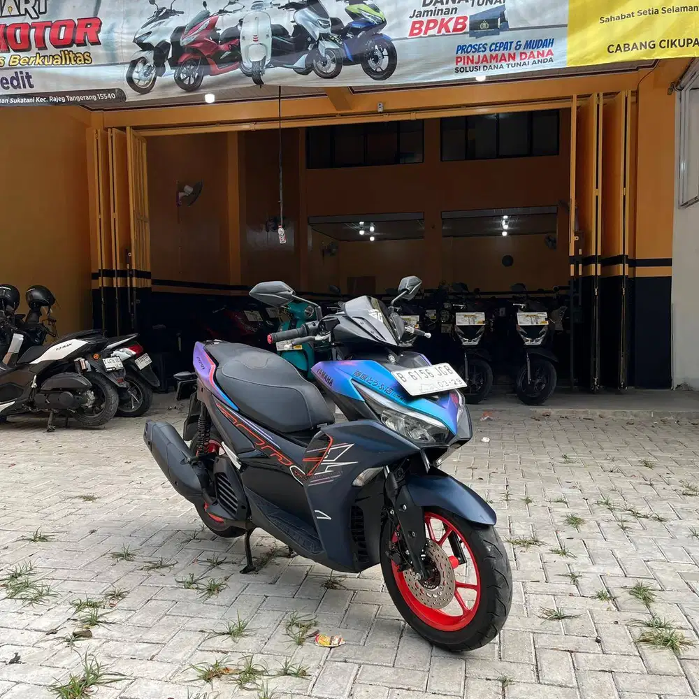 YAMAHA AEROX 155 CYBERCITY 2024