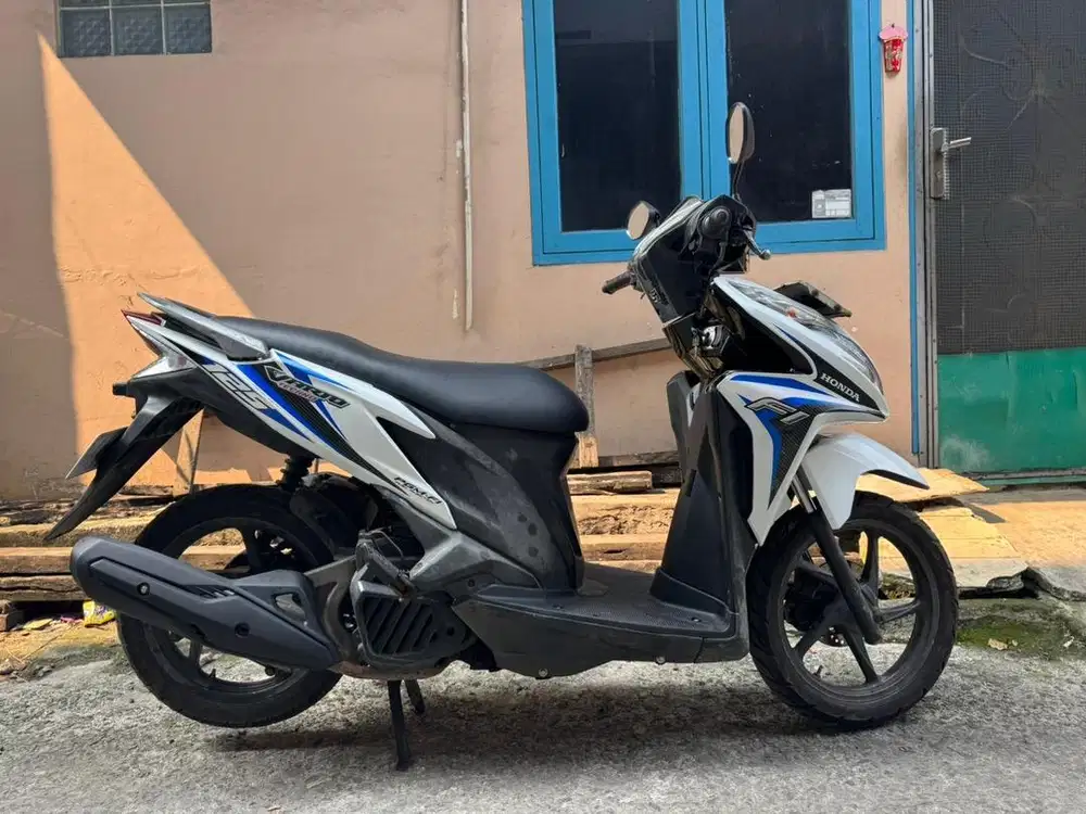 Honda Vario 125 thun 2014 pajak panjang mesin halus jozz siap gas gan.