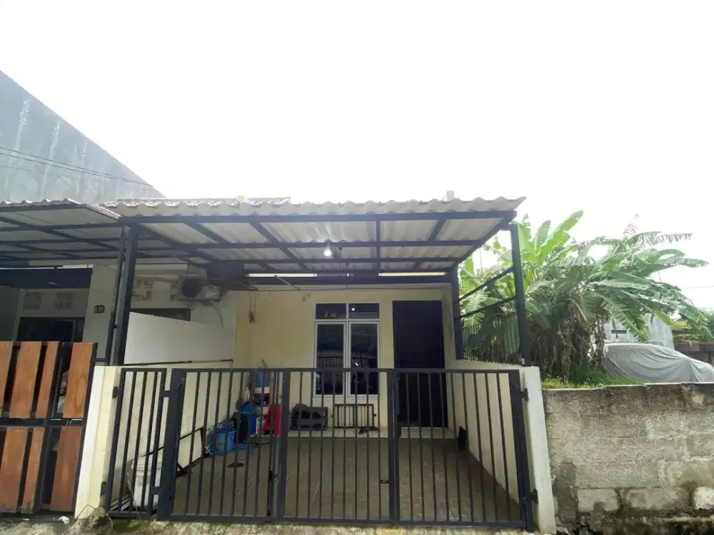 Rumah SHM Strategis dekat Bintaro Jaya Xchange Mall Siap KPR J-39784