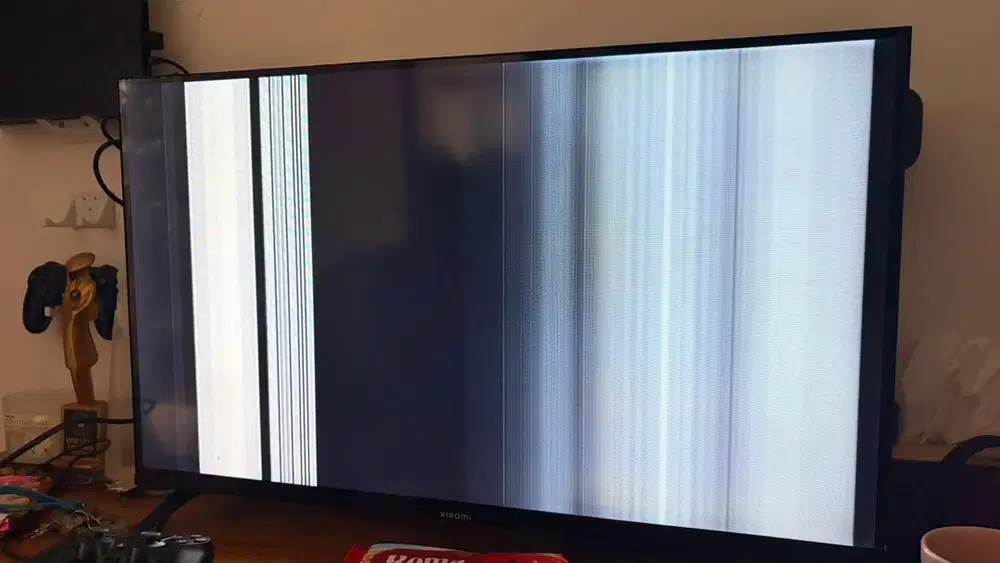 SmartTV xioami 32 inch (minus mati)