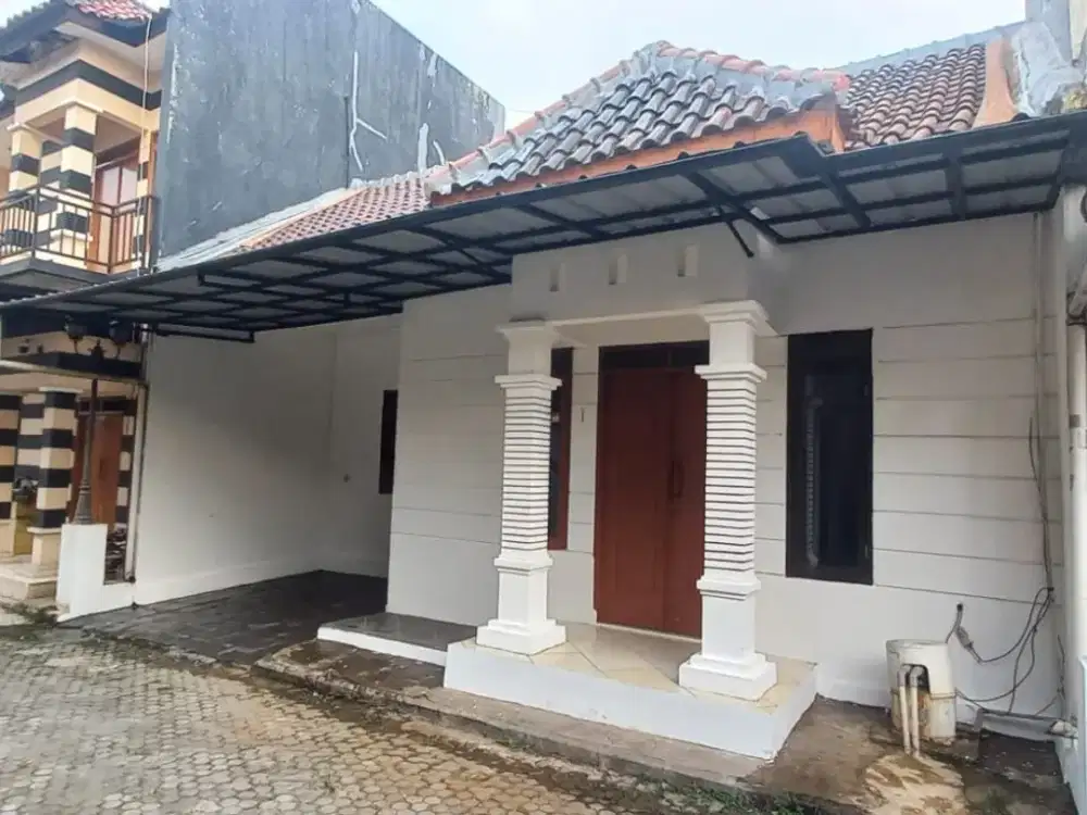 Rumah SHM Strategis 6 Menit ke Gerbang Tol Limo Dibantu KPR J-45457