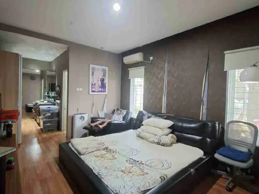 Dijual Rumah Bagus dan Hook di Taman Kopo Indah 2